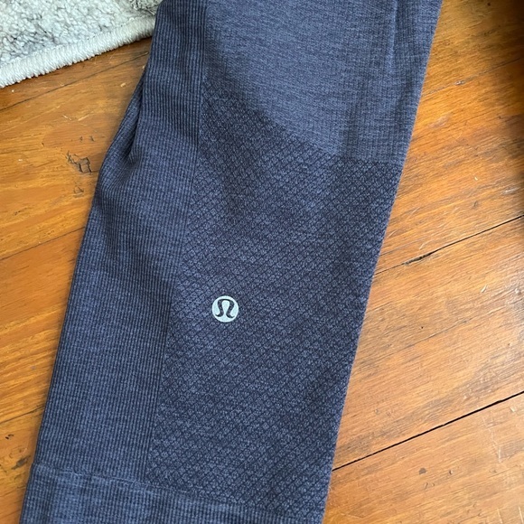 Lululemon blue navy active leggings - Picture 6 of 11